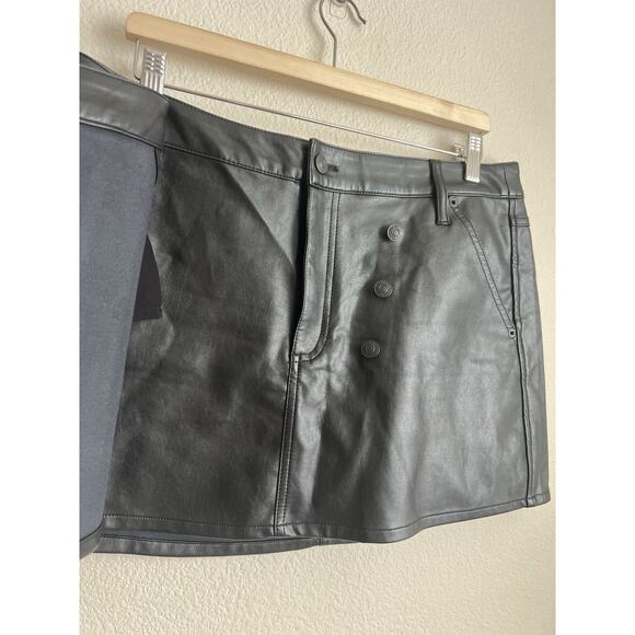 Free People We The Free Wynn Asymmetrical Mini Skirt Black Size 12/31 - Picture 7 of 12